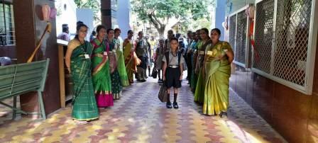 I to IX std. students welcome by Green House on 15.06.23