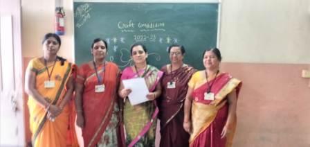 Craft competition arranged for III & IV std teachers on 06.10.22
