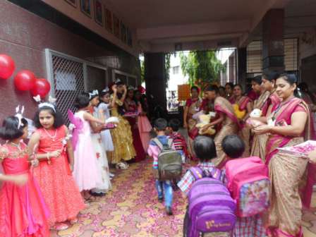 LKG and UKG students were welcomed by Red House Teachers